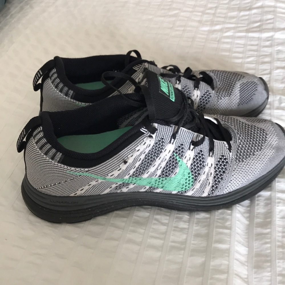 Nike Flyknit Lunar1 Black and Mint size 10.5